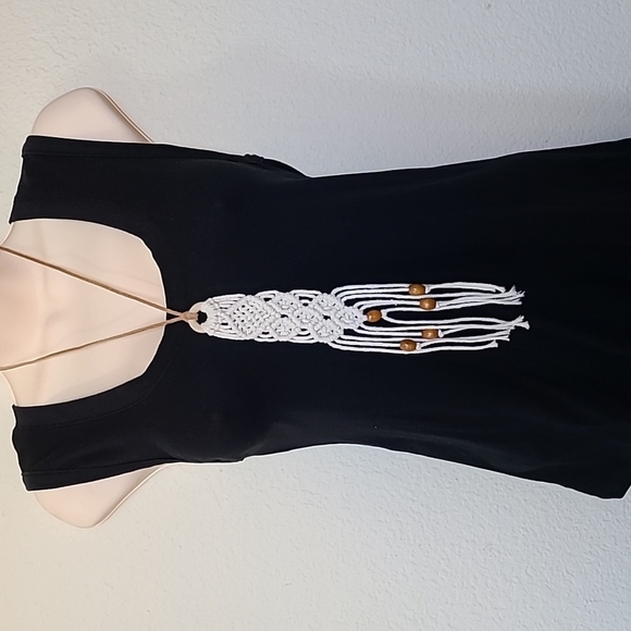 HANDMADE macrame necklace - Picture 1 of 4